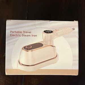 Portable Travel Electric Steam Iron - Pearl White with Rose Gold Accents